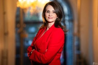 Știri de azi | Suspiciuni de înțelegere Guvern–CCR pe pensiile magistraților | 