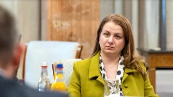 Știri de azi | Scandalul Goethe scoate la iveală criza din educație | 