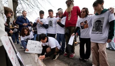 argentina-fentanil-contaminat-tw4jpg - Știri de azi Știri de azi | Cel puţin 87 de pacienţi, morţi în Argentina, în opt spitale şi centre medicale după ce au fost trataţi cu fentanil contaminat cu bacterii. 24 de persoane vizate într-o anchetă, inclusiv proprietarul întreprinderilor HLB Pharma şi Laboratorios Ramallo, Ar - Știri de azi |