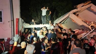 balikesir-xjpg - Știri de azi Știri de azi | Turcia: Cel puţin o persoană a murit în urma cutremurului de duminică. Mai multe clădiri s-au prăbuşit / Mesajul preşedintelui Erdogan - Știri de azi |