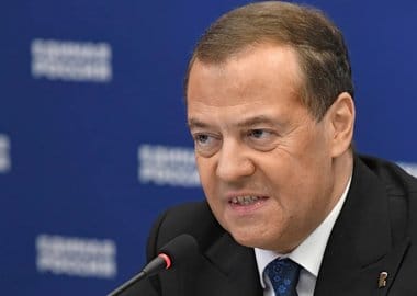 dmitri-medvedev-twjpg - Știri de azi Știri de azi | Dmitri Medvedev acuză: Imbecilii europeni încearcă să împiedice încercările SUA de a rezolva conflictul ucrainean, iar Kievul recrutează cele mai josnice gunoaie ale umanităţii pentru a lupta pe front - Știri de azi |