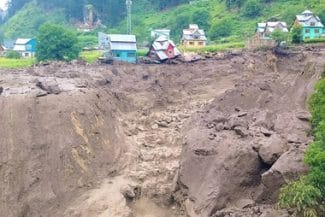 india-inundatii-kishtwar-casmir-tw3jpg - Știri de azi Știri de azi | Cel puţin 34 de morţi în inundaţii în Caşmirul indian, o a doua catastrofă majoră cauzată de inundaţii în regiune în august - Știri de azi |