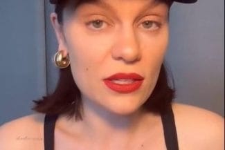 Știri de azi | Cântăreaţa britanică Jessie J anunţă că va fi supusă unei noi intervenţii chirurgicale, după ce a fost diagnosticată cu cancer la sân - Știri de azi | 