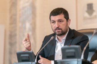 media-172551971396187700jpg - Știri de azi Știri de azi | Atacul e la companiile românești!Marius Lulea nimicește proiectul prin care Guvernul promite că blochează transferul profitului mulținaționalelor - Știri de azi |