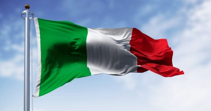 media-174604816495836500jpg - Știri de azi Știri de azi | E haos în Italia: Furtuni agresive au lovit mai multe zone, iar un incendiu face ravagii pe coastele sudice ale țării - Știri de azi |