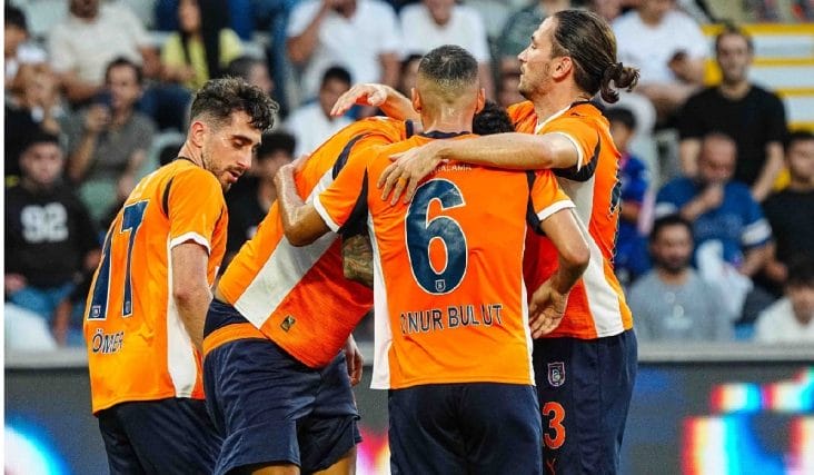 media-175511294617610800jpg - Știri de azi Știri de azi | Craiova și-a aflat adversara dacă se califică în play-of-ul Conference League. Istanbul Başakşehir – Viking Stavanger 1-1 - Știri de azi |