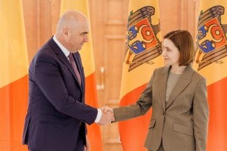 Știri de azi | Ilie Bolojan, mesaj de Ziua Independenței Republicii Moldova: Vom înfrunta împreună provocările - Știri de azi | 