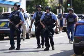 minneapolis-atac-armat-scoala-catolica-ap2jpg - Știri de azi Știri de azi | Cel puţin cinci copii răniţi într-un atac armat în nordul SUA, într-o şcoală catolică, la Minneapolis, în Minnesota - Știri de azi |