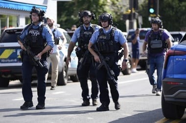 Știri de azi | Cel puţin cinci copii răniţi într-un atac armat în nordul SUA, într-o şcoală catolică, la Minneapolis, în Minnesota - Știri de azi | 