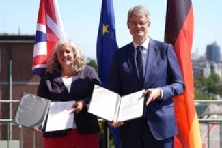 patrick-schnieder-heidi-alexander-treb-direct-twjpg - Știri de azi Știri de azi | Berlinul şi Londra pregătesc înfiinţarea unei legături feroviare directe între Germania şi Regatul Unit - Știri de azi |