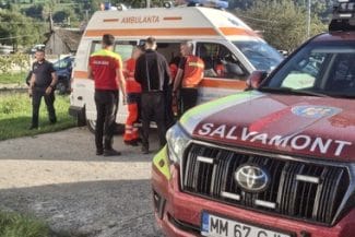 548939084-1528531841479005-1989171394565973279-njpg - Știri de azi Știri de azi | Ucrainean aflat de şapte zile de drumuri, găsit în stare gravă în zona montană a judeţului Maramureş / Avea zgărieturi pe tot corpul, acuza dureri de cap şi pierderea parţială a vederii / Alarma, dată de 2 culegători de cupierci - Știri de azi |