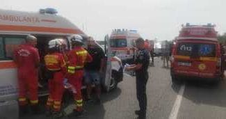 64bb74c7-06bf-47db-b392-c7540a2d6892jpg - Știri de azi Știri de azi | UPDATE – Ialomiţa: Plan roşu de intervenţie, activat în urma unui grav accident rutier / Şapte persoane, între care patru copii, au fost transportate la spital – FOTO - Știri de azi |