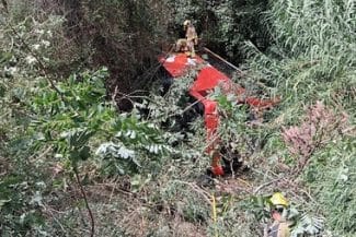 autocar-xjpg - Știri de azi Știri de azi | Spania: Un autocar care circula în direcţia Barcelona s-a răsturnat. Aproximativ 50 de persoane au fost rănite - Știri de azi |