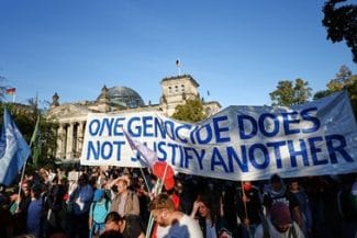 berlin-manifestatie-razboi-gaza-twjpg - Știri de azi Știri de azi | Zeci de mii de manifestanţi cer la Berlin sfârşitul Războiului din Fâşia Gaza. ”Majoritatea se opune politicii Israelului şi genocidului” - Știri de azi |