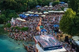 catalin-preda-mostar-3jpg - Știri de azi Știri de azi | Victorie pentru Constantin Popovici la Mostar, în Seria Mondială Red Bull Cliff Diving. Românul rămâne în lupta pentru Trofeul King Kahekili - Știri de azi |