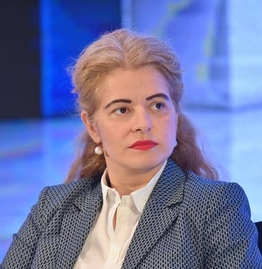 Știri de azi | Conferinţa News.ro “IMM-urile, oxigen pentru România” – Gabriela Folcuţ (Asociaţia Română a Băncilor): Noi avem capacitatea să finanţăm companiile, populaţia şi statul / România are un potenţial mare de creştere prin credit – VIDEO - Știri de azi | 