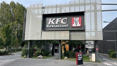 franta-kfc-mort-tw1jpg - Știri de azi Știri de azi | Un bărbat găsit mort în toaletele unui KFC, la Dunkerque, în nordul Franţei, la 30 de ore după ce a intrat în restaurant - Știri de azi |