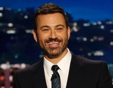 Știri de azi | Trump spune că Jimmy Kimmel a fost suspendat pentru că este „lipsit de talent” şi avea „ratinguri de audienţă proaste” - Știri de azi | 