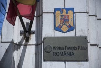 Știri de azi | Finanţiştii anunţă pentru sâmbătă pichet de protest în faţa sediului Ministerului Finanţelor/ Printre revendicări, digitalizarea accelerată, depolitizarea instituţională şi titularizarea profesioniştilor în posturile de conducere - Știri de azi | 