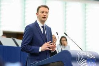 Știri de azi | Mureşan: Federaţia Rusă ştie că îşi joacă acum ultima carte în Rep. Moldova. Ruşii ştiu că, dacă după 28 septembrie, va avea un guvern pro-european, nu vor mai avea nicio şansă să oprească parcursul ei european şi încearcă să detoneze aceste alegeri - Știri de azi | 