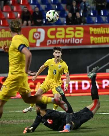 raresjpg - Știri de azi Știri de azi | Rareş Pop a fost convocat la naţionala de tineret pentru meciurile cu Kosovo şi San Marino - Știri de azi |