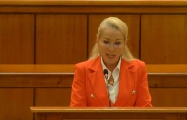 Știri de azi | UPDATE – Ultima moţiune de cenzură, “Opriţi sărăcirea românilor! Tăiaţi de la voi, nu de la ei!”, a fost respinsă în Parlament / Bolojan: Am decis să angajăm răspunderea Guvernului pe pachetul fiscal, pentru că România nu mai are timp - Știri de azi | 