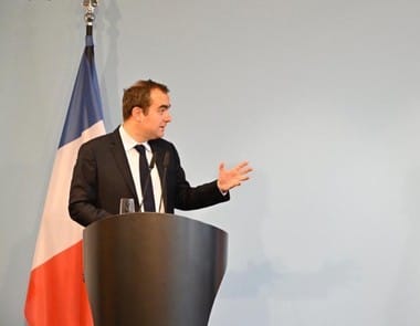 Știri de azi | UPDATE – Sébastien Lecornu a fost numit în funcţia de prim-ministru al Franţei de către preşedintele Emmanuel Macron. Intrat în politică la 16 ani, el l-a susţinut cândva pe Nicolas Sarkozy - Știri de azi | 