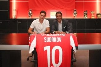 Știri de azi | Fotbal: Locuinţa unui internaţional ucrainean, distrusă în atacul dronelor ruseşti asupra Kievului – VIDEO - Știri de azi | 