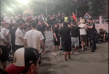 Știri de azi | Meciul Rapid – Hermannstadt: Trei suporteri rapidişti, sancţionaţi cu amenzi în valoare de 4300 de lei / Cei trei au fost agresivi după ce au aflat că Rapid nu le permite accesul în stadion cu recuzită - Știri de azi | 