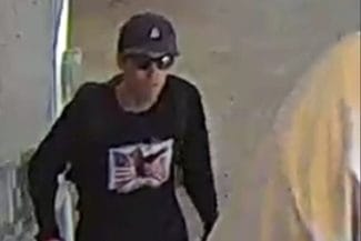 Știri de azi | UPDATE – Presupusul ucigaş al lui Charlie Kirk se numeşte Tyler Robinson şi are 22 de ani. El nu era student al universităţii Utah Valley - Știri de azi | 