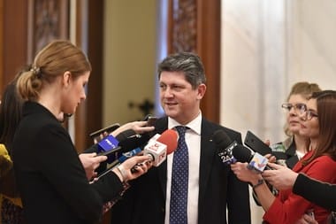 titus-corlatean-3jpg - Știri de azi Știri de azi | Titus Corlăţean: AUR-ul vine peste noi, ocupă această zonă socială, electorală. Nu e treaba USR şi PNL, au alt electorat, de dreapta. Bătălia strategică în România şi pentru România se va da între PSD şi AUR, să fie foarte clar! - Știri de azi |