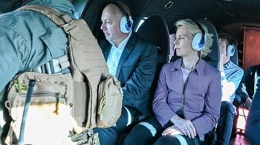 uvl-elicopter-bulgaria-twjpg - Știri de azi Știri de azi | Bulgaria anunţă că nu desfăşoară nicio anchetă cu privire la bruierea avionului lui von der Leyen. ”Nu este nimic neobişnuit în asta”, afirmă premierul bulgar Rosen Jeliazkov - Știri de azi |