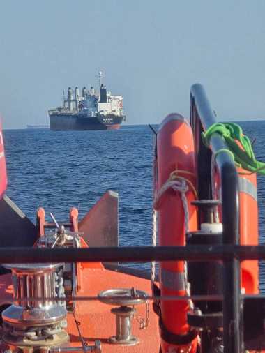 whatsapp-image-2025-09-02-at-18-57-16jpg - Știri de azi Știri de azi | Un marinar de pe o navă sub pavilion San Marino, aflată la 10 mile de rada Sulina, a avut nevoie de îngrijiri medicale / A intervenit Agenţia Română de Salvare a Vieţii Omeneşti pe Mare - Știri de azi |