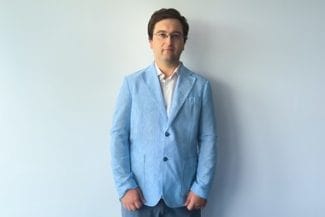 Știri de azi | INTERVIU Andrei Ghitea, expert în influenţa religiei în politică: Declanşarea mişcării suveraniste vine cu Coaliţia pentru Familie şi referendumul din 2018. PSD a scos din peşteră monstrul adormit. Cred că societatea românească va intra în izolaţionism - Știri de azi | 