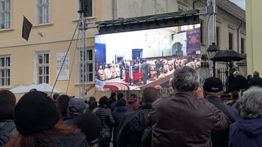 Știri de azi | Zeci de credincioşi, la funeraliile Întâistătătorului Bisericii Greco-Catolice din România, care au loc luni, la Blaj. Preşedintele Nicuşor Dan, aşteptat la ceremonii – FOTO, VIDEO - Știri de azi | 