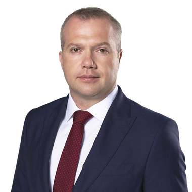 Știri de azi | Ionuţ Pucheanu, despre amânarea Ordonanţei 52: E cineva care nu se poate opri din a-şi pune tuşa personală pe orice ordonanţă. E efectiv de noaptea minţii ce se întâmplă. pentru fiecare taxă de timbru trebuia să faci referat - Știri de azi | 