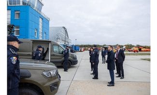 1760551384big-4jpg - Știri de azi Știri de azi | Guvern: Experţi europeni sprijină România în pregătirea proiectelor finanţate prin mecanismul european SAFE / Mihai Jurca: Ne focusăm atenţia asupra dezvoltării industriei româneşti de apărare şi integrării în lanţurile valorice din Europa – FOTO - Știri de azi |