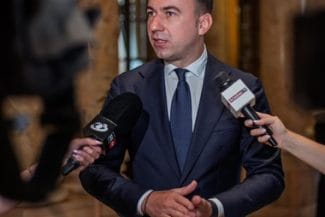 Știri de azi | Bogdan Ivan: România astăzi are depozitele de gaze naturale pregătite pentru iarnă, suntem mult peste media Uniunii Europene, avem 95,5% din depozite umplute cu gaze naturale pentru iarna care urmează, media europeană este de 82,8% - Știri de azi | 