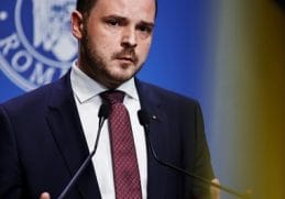 Știri de azi | Alexandru Rogobete, despre creşterea accesului la serviciile medicale: Extinderea reţelei caravanelor medicale şi decontarea serviciilor oferite de acestea prin CNAS reprezintă următorul pas firesc - Știri de azi - Page 88 | 