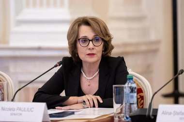 Știri de azi | Senatoarea PNL Nicoleta Pauliuc: Salut preocupările preşedintelui Nicuşor Dan privind elaborarea noii Strategii Naţionale de Apărare / Siguranţa copiilor în mediul onine trebuie să devină o prioritate strategică - Știri de azi | 