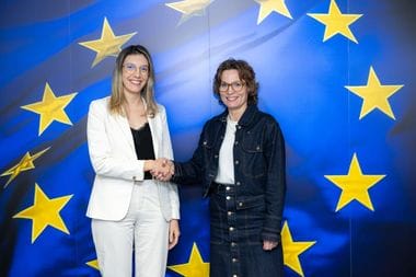 573265909-1402261915238959-7879557314241806002-njpg - Știri de azi Știri de azi | Ministrul Mediului, la Bruxelles pentru a discuta despre procedurile de infringement şi un calendar clar de măsuri / Diana Buzoianu: Nu vă pot spune că va fi totul roz începând de acum - Știri de azi |