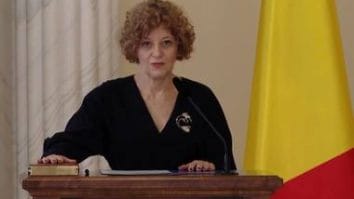 Știri de azi | Dragoş Anastasiu, după ce Oana Gheorghiu a preluat postul pe care l-a deţinut el: O să-i fie foarte greu / Activitatea ei va fi sub reflectoare, iar greşelile ei vor fi vânate / Mă bucur tare mult că Ilie Bolojan a reuşit să o convingă - Știri de azi | 