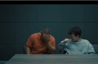 adojpg - Știri de azi Știri de azi | Stephen Graham, starul din serialul “Adolescence”, lansează un proiect global prin care le cere taţilor să le scrie o scrisoare fiilor lor/ VIDEO - Știri de azi |