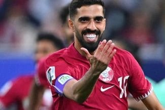 Știri de azi | Cel mai selecţionat jucător din Qatar, Hassan Al Haydos, promite că va construi o şcoală şi o sală de sport în Gaza - Știri de azi | 