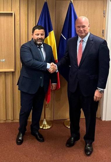 Știri de azi | REDIMENSIONAREA TRUPELOR AMERICANE – Ambasadorul SUA la NATO: Statele Unite rămân angajate faţă de România – ca aliat de încredere al NATO, partener strategic vital şi motor al securităţii în Europa - Știri de azi | 