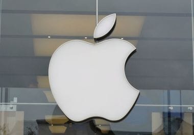 apple-shutterstockjpg - Știri de azi Știri de azi | Apple a depăşit marţi, pentru prima dată, pragul unei capitalizări bursiere de 4 trilioane de dolari - Știri de azi |
