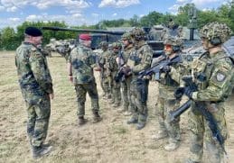 Știri de azi | Poliţia germană a împuşcat din greşeală un soldat în timpul unui exerciţiu de antrenament - Știri de azi - Page 44 | 