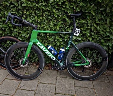 Știri de azi | Turul Olandei: Un ciclist a fost descalificat pentru o tijă de şa neconformă/ Echipa sa a depus recurs - Știri de azi | 