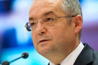 bocjpg - Știri de azi Știri de azi | Abrudean: Dacă Guvernul Boc nu lua acele măsuri economice, România era în situaţia Greciei care după zece ani nu şi-a revenit, e într-o criză profundă / Acele reforme destul de drastice şi-au produs efectele şi am avut o perioadă de creştere economică - Știri de azi |