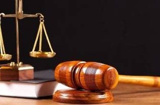 Știri de azi | Iaşi: Primarul din Grozeşti, acuzat că a lovit doi copii, a fost pus sub control judiciar pentru 60 de zile - Știri de azi | 